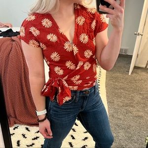 Madewell Sash-Tie Wrap Top in in Daisy Daydream
